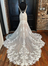 Vintage Train Mermaid V-Neck Backless Lace Tulle Wedding Dress